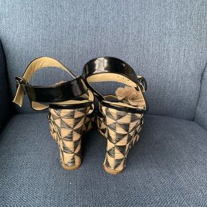 Bandolino black patent summer wedges